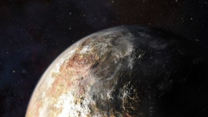 На Плутоне разглядели загадочные темные пятна
