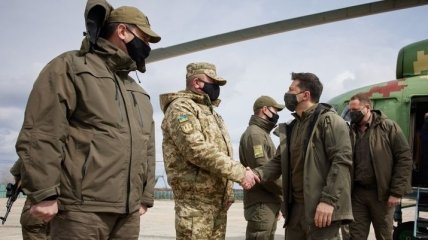 Зеленський приїхав з Єрмаком на Донбас: перше фото і деталі