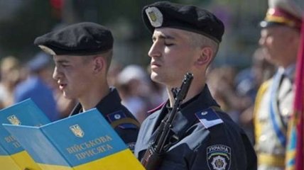 У Міносвіти запевнили, що призов до армії для випускників шкіл відстрочать