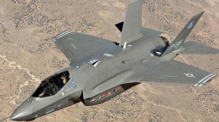 Япония утвердила план закупок американских истребителей F-35В