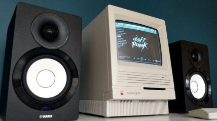 На компьютере Macintosh SE 1990 года запустили сервис Spotify