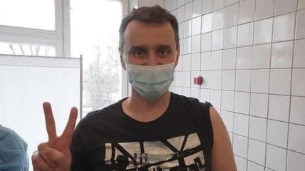 Сделавшего прививку от коронавируса Ляшко уличили в нарушении приказа Степанова