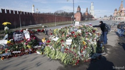 С места убийства Немцова убрали все цветы и фотографии