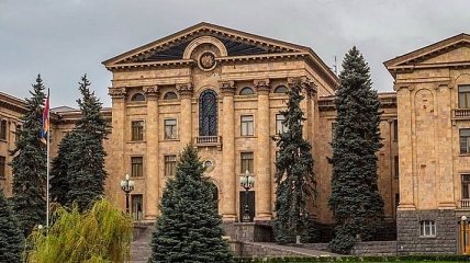 Парламент Армении 2 марта изберет Президента страны