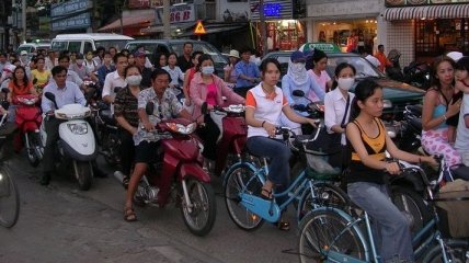 Во Вьетнаме прошел первый в истории страны гей-парад