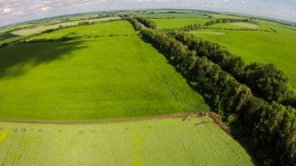 У Зеленского рассказали, смогут ли россияне купить украинскую землю