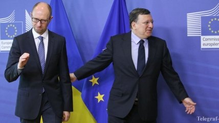 Яценюк встретился с Баррозу
