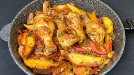 Курица с картофелем и овощами - невероятно простое в приготовлении блюдо