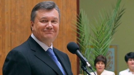 Янукович поздравил президента Турции с национальным праздником