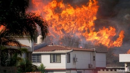 Пожары в Калифорнии: пламя угрожает городу Санта-Барбара