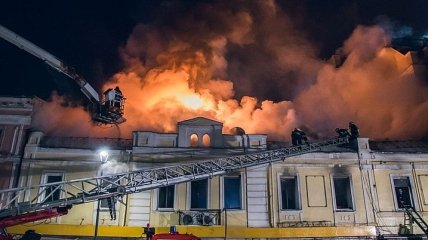 В Киеве на Подоле произошел пожар в ресторане