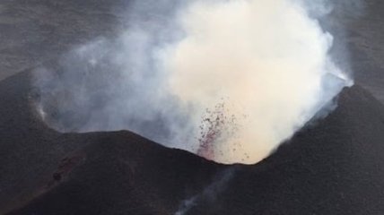 Еще не отошли от предыдущего извержения: в ДР Конго проснулся еще один вулкан (видео)