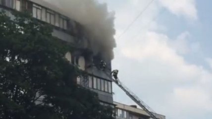 В результате пожара в киевской "девятиэтажке" погибло двое людей