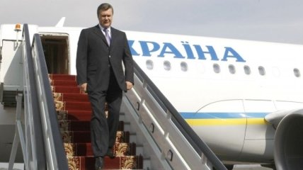  Янукович начинает визит на Кипр