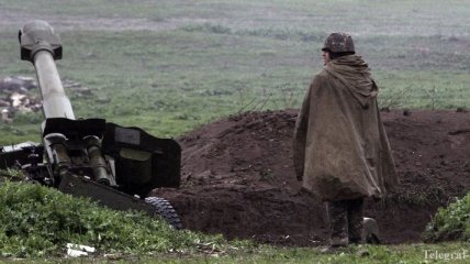 Азербайджан сообщает об отраженной в Нагорном Карабахе танковой атаке