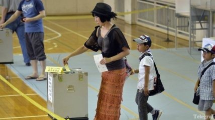 Правящая коалиция Японии одержала победу на выборах