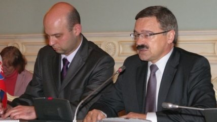  Посол Словакии убежден, что ЕС должен отменить визы для украинцев