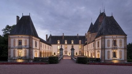 Роскошный замок во Франции, которым нельзя не восхищаться (Фото)