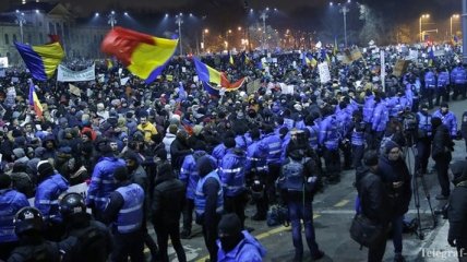 Протесты в Румынии: правительство не отменит скандальное постановление 