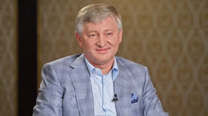 «Украинское правительство окончательно нанялось на работу к Ахметову», - политолог