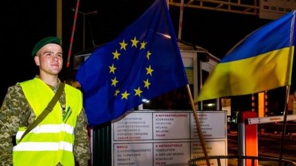 МИД: Четырем украинцам отказали во въезде в ЕС