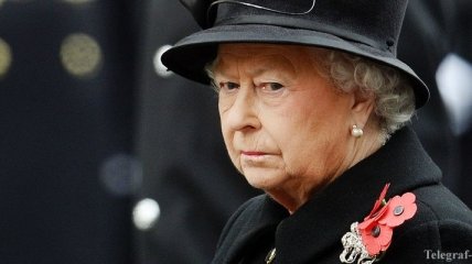 Королева Великобритании почтила память павших воинов