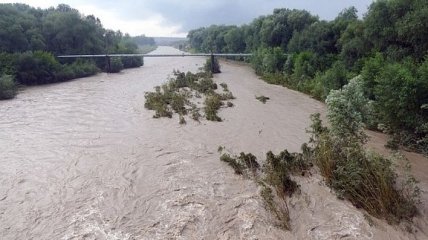 В Тернопольской области из-за ливней вода в реках может подняться на метр