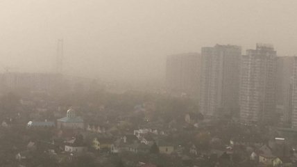 Киевлян призвали несколько дней не выходить из дома из-за загрязнения воздуха