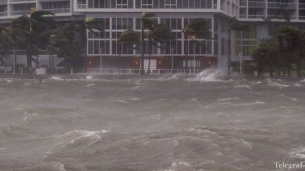 Ураган "Ирма" бушует в США - Майами уходит под воду