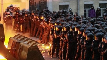 Захарченко заявил, что МВД известны организаторы на митингах