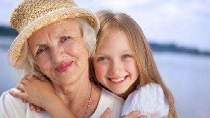 Ученые: забота о потомстве сделала из женщин долгожителей 