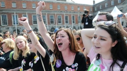 Парламент Ирландии поддержал легализацию абортов