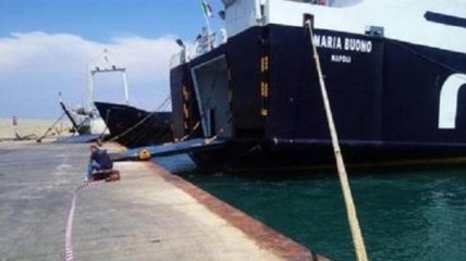 В Италии судно на скорости врезалось в причал: 55 человек пострадало