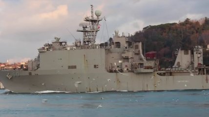 Американский корабль вошел в акваторию Черного моря