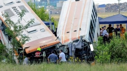 Жуткая авария в Аргентине: столкнулись два автобуса 