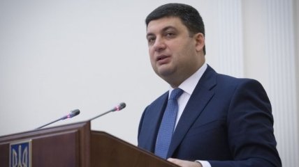 Премьер призвал не политизировать вопрос Донбасса 