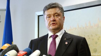 Порошенко прокомментировал флаг Украины на шпиле высотки в Москве 
