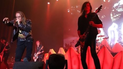 Легендарный Helloween устроил яркое шоу на своем концерте в Киеве 