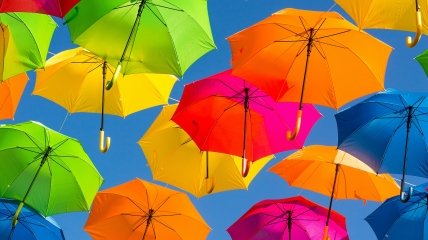 Какого цвета зонтик вам подходит?