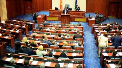 В Македонии перенесена дата внеочередных парламентских выборов