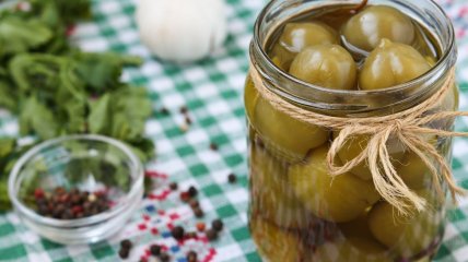 Чудова закуска з літа в зимові холодні часи