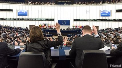 В Европарламенте раскритиковали промедление Франции с безвизом для Украины