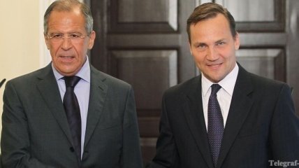 Главы МИД Польши и России едут в Украину 