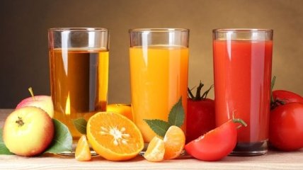 Медики рассказали о вредных свойствах фруктовых соков