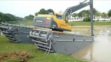 EIK Volvo EC210 - самая необычная гусеничная амфибия в мире (Видео)