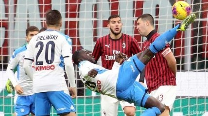 Милан выстоял в поединке против Наполи