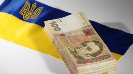 Кабмин назвал зарплату, которая предотвратит трудовую эмиграцию украинцев