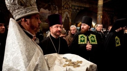 Плащаница Пресвятой Богородицы прибывает сегодня в Киев (видео)