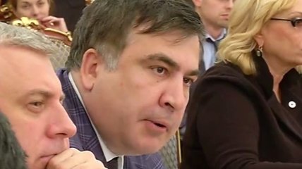 Саакашвили также выложил в Фейсбуке видео заседания нацсовета реформ