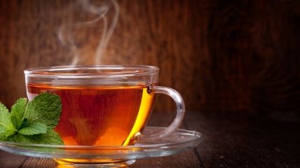 Медики рассказали, почему не стоит пить горячий чай